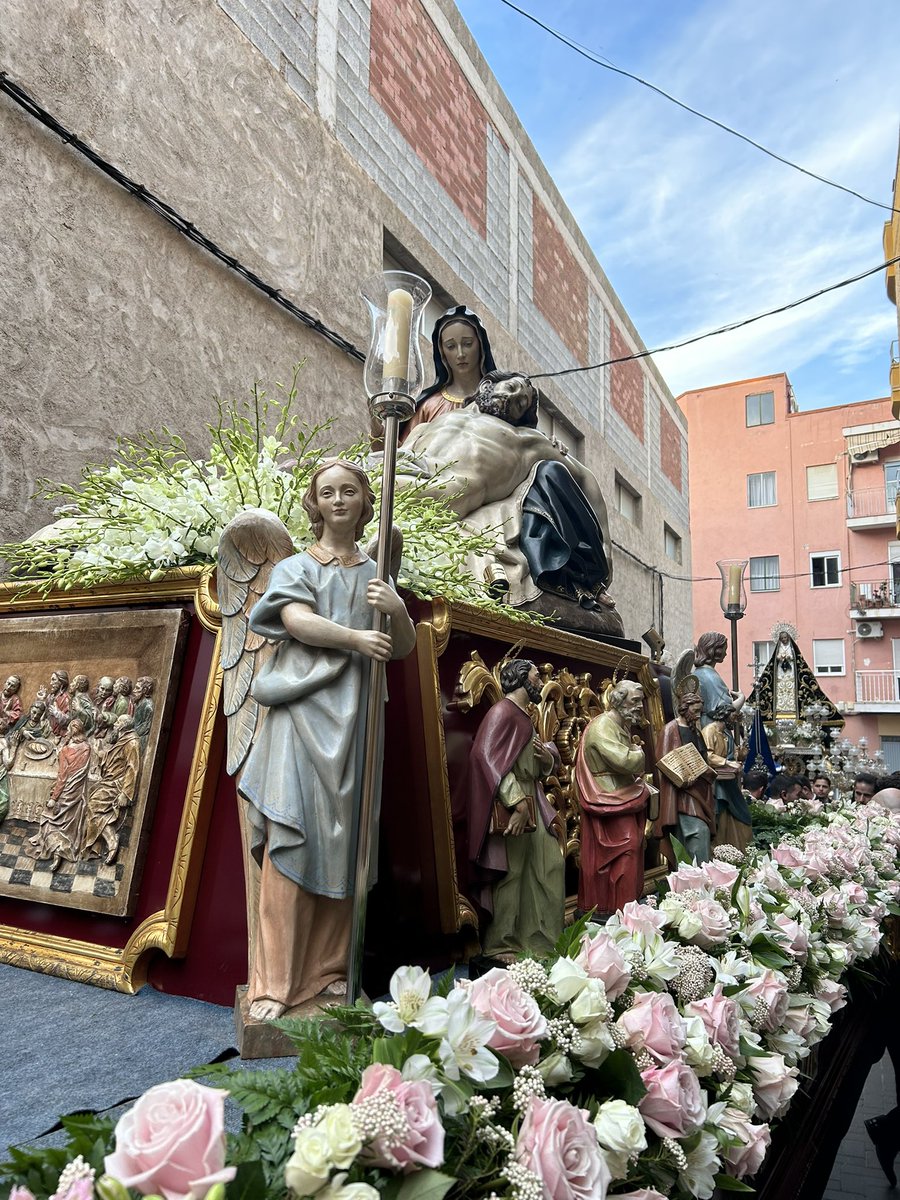 Alb_LopezRubio's tweet photo. Dolores y Piedad, Viernes Santo. https://t.co/pakw6pzgy0