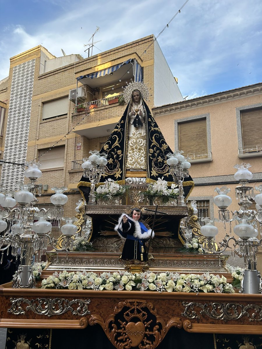 Alb_LopezRubio's tweet photo. Dolores y Piedad, Viernes Santo. https://t.co/pakw6pzgy0
