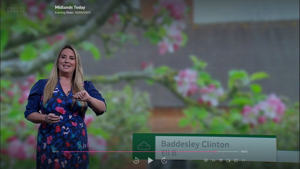 ellrbrown's tweet photo. Thank you Anna Church @bbcmtd @bbcweather @nationaltrust @NTBirmingham #BlossomWatch #BaddesleyClinton my first photo on the TV weather in 5 or 6 months I think. https://t.co/sddITyI046