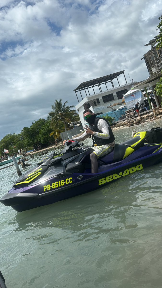 __favioandre's tweet photo. El niño 👦🏻😘🌊🌴🚤 https://t.co/RO791ML8kI