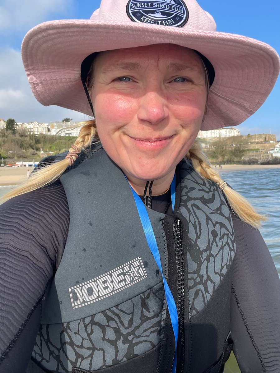 Emma Taylor tweet media
