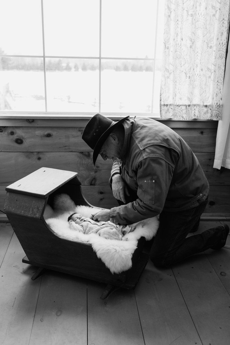 A Good Friday greeting y'all. Today seemed fitting to bury my old identity (The Drew Marshall Show) as I launch a brand new endeavour - ineedtosaythis.com
Full details in latest post at:
facebook.com/thedrewmarshall