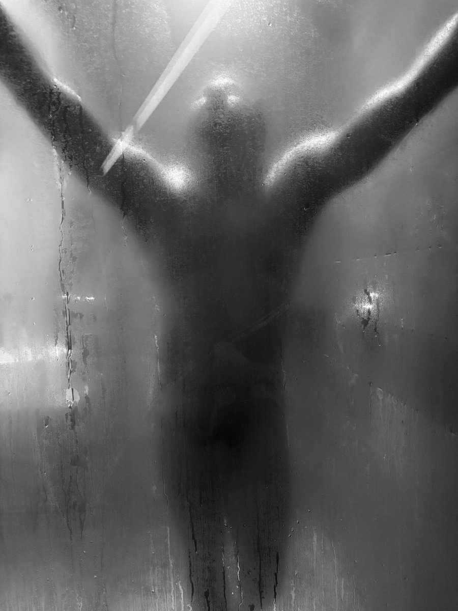 ednito94's tweet photo. Desnudo, pero nunca expuesto. Lo más intenso… lo reservo para los que saben mirar.”
#NSFW #OnlyFans #DesnudoArtístico #SinCensura #PlacerVisual https://t.co/zY2HVm3i3Z