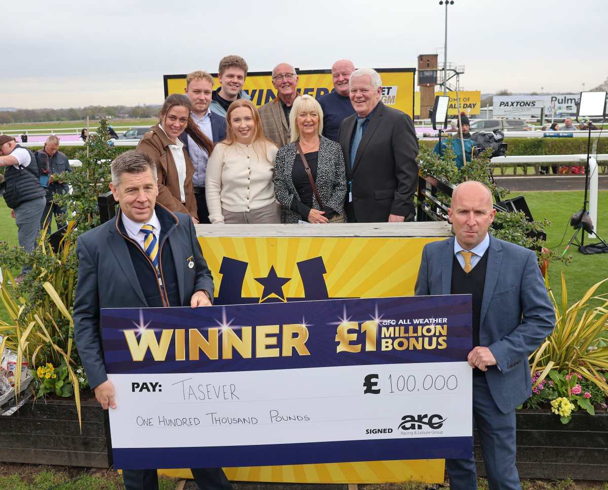 Congratulations to the connections of Tasever, who wins the ARC All-Weather Horse of the Year £100,000 bonus!

Read more 👇
arenaracingcompany.co.uk/media-centre/n…