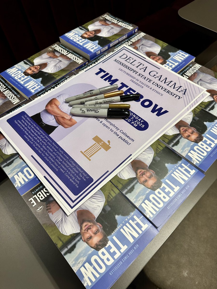 jskytx's tweet photo. Visiting @msstate and the Delta Lambda chapter of @deltagamma to hear @TimTebow discuss his faith and foundation work was the perfect combination of ΔΓ, do good ⚓️, and 🏈!  #deltagamma #deltagammafoundation #dogood #dogoodsisterhood https://t.co/ta3xKEeE3q