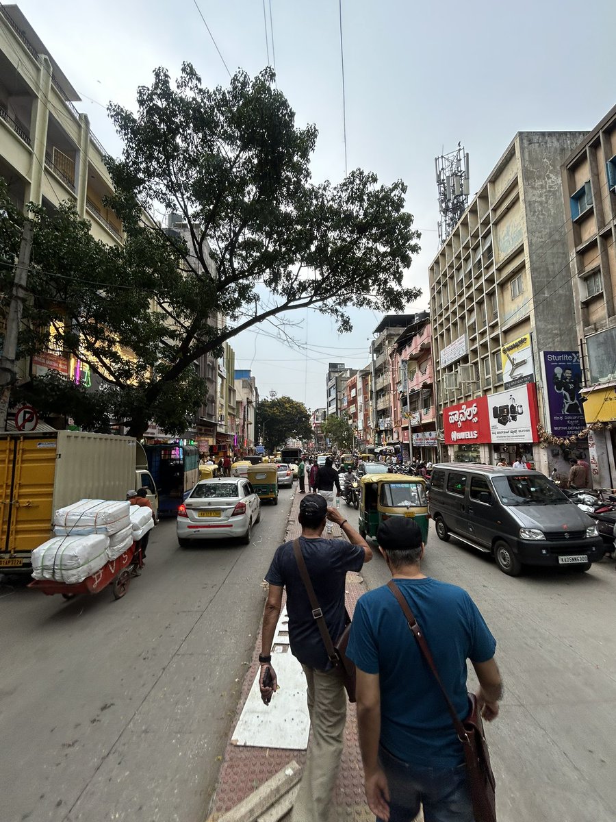 A (@_aravindp_) on Twitter photo Chickpet market is such a vehicle centric mess. Don’t know from where a vehicle can hit you while walking.
Footpaths either broken or encroached.
Private vehicles need to banned during peak shopping times.
<a href="/Walkabilityadv/">Pedestrian Pirate</a> <a href="/CaptVishwaguru/">Captain Vishwaguru 🗿</a> <a href="/bengawalk/">Pravar</a> Chickpet market is such a vehicle centric mess. Don’t know from where a vehicle can hit you while walking.
Footpaths either broken or encroached.
Private vehicles need to banned during peak shopping times.
<a href="/Walkabilityadv/">Pedestrian Pirate</a> <a href="/CaptVishwaguru/">Captain Vishwaguru 🗿</a> <a href="/bengawalk/">Pravar</a>