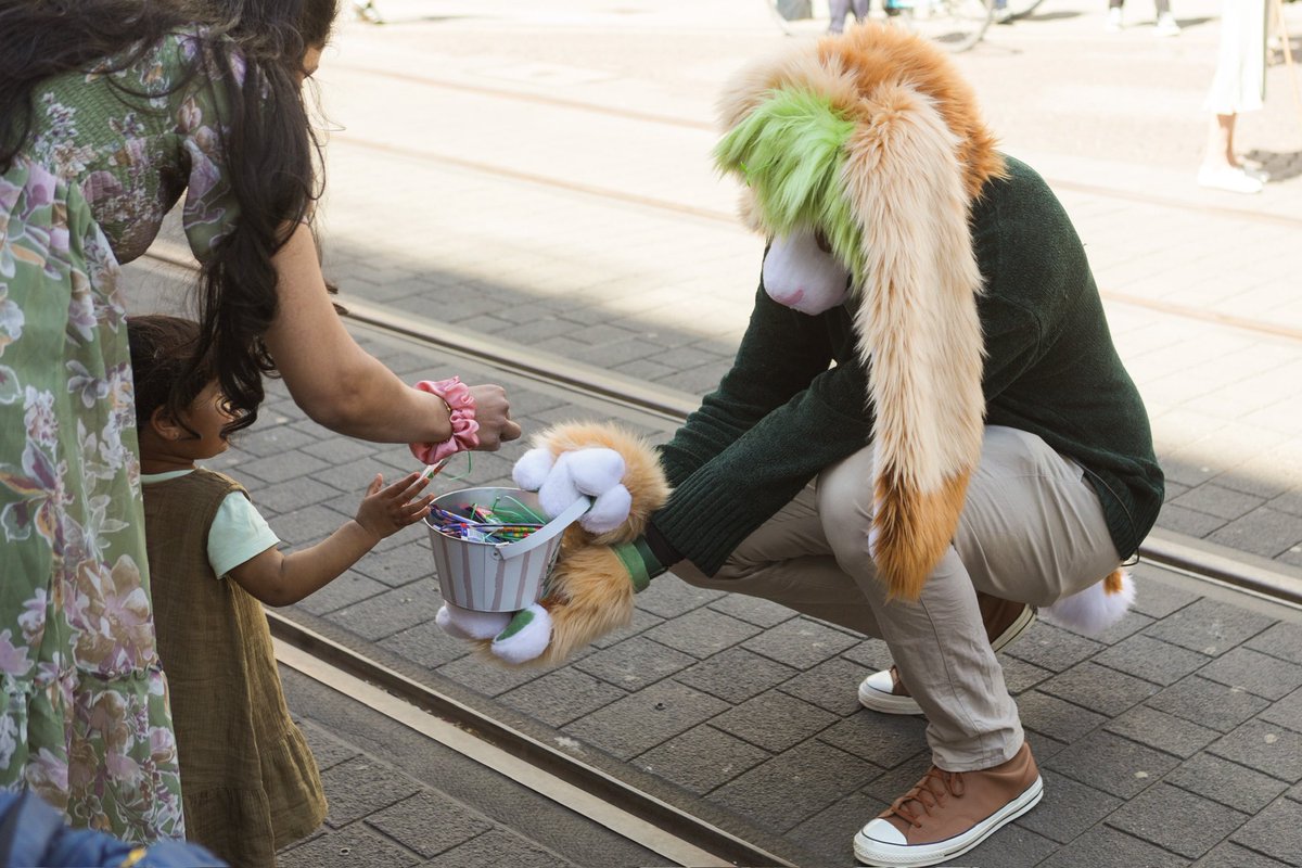 Happy #FursuitFriday  and happy #Easter2025  from the Easter Bnuy