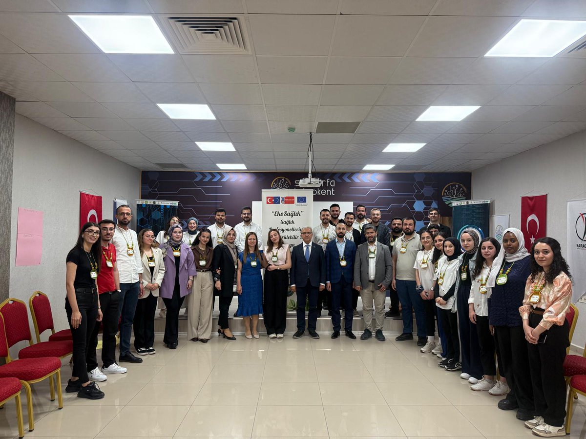 1. Eko-Sağlık projesi kapsamında Şanlıurfa Çevre, Şehircilik ve İklim Değişikliği il Müdürümüz Hüseyin Aras ve müdür yardımcıları katılım sağladılar. Projemize verdikleri desteklerinden ötürü teşekkürlerimizi sunarız.
<a href="/huseyinaras47/">Hüseyin ARAS</a> <a href="/hrumedya/">Harran Üniversitesi</a> <a href="/yaseminyilmaz88/">Dr. Yasemin Yılmaz</a> <a href="/ulusalajans/">Türkiye Ulusal Ajansı 🇹🇷 Turkish NA</a>