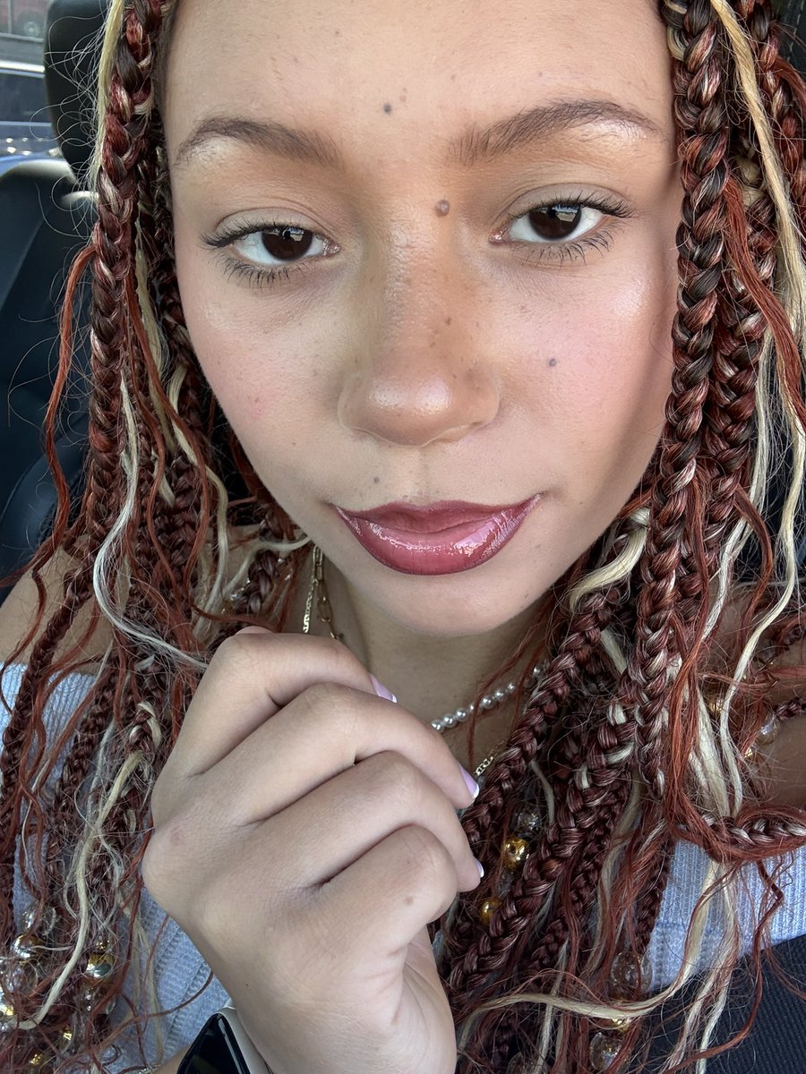 Trixielovestrix's tweet photo. You destroying my face later? https://t.co/RP9VqYRjCs