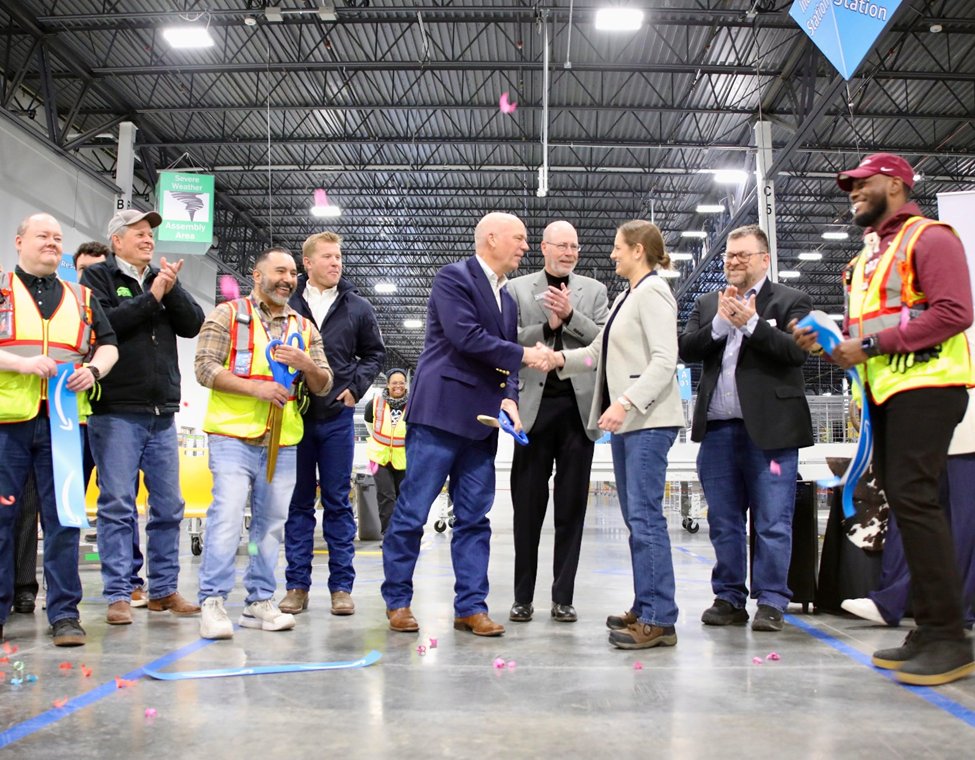 Governor Greg Gianforte (@govgianforte) on Twitter photo Montana is stronger when companies like Amazon choose to invest in our people and our state.
It was great join <a href="/SteveDaines/">Steve Daines</a> and <a href="/TimSheehyMT/">Tim Sheehy</a> for a ribbon-cutting of a new distribution center in Belgrade. Montana is stronger when companies like Amazon choose to invest in our people and our state.
It was great join <a href="/SteveDaines/">Steve Daines</a> and <a href="/TimSheehyMT/">Tim Sheehy</a> for a ribbon-cutting of a new distribution center in Belgrade.