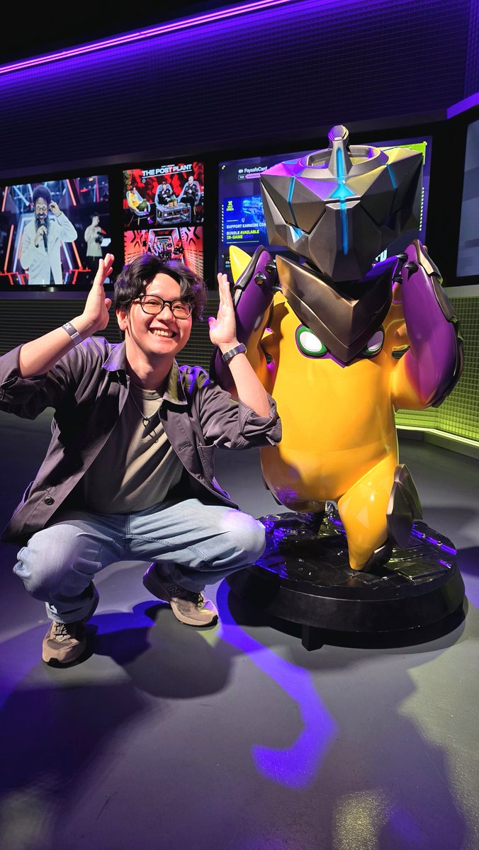 YOO RIOT GAMES ARENA IN BERLIN <a href="/valesports_emea/">VCT EMEA</a>

Flew all the way from SG🇸🇬 to find lil bro at #VCTEMEA