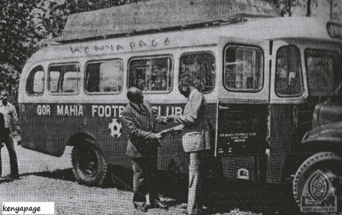 KResearcher's tweet photo. Gor Mahia's first team bus. Gor was the first team to buy a bus in East Africa. https://t.co/Fb1uehFTj4