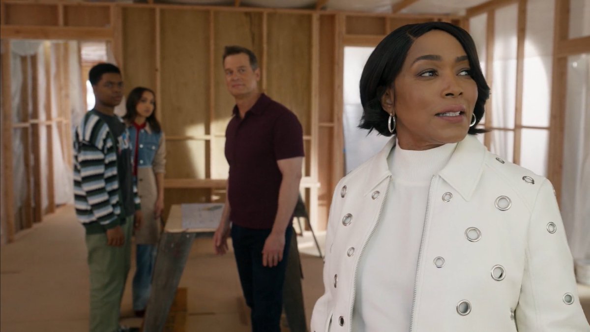 bluegreytan's tweet image. SHE HAS TO GO BACK TO THEIR UNFINISHED DREAM HOUSE THEY WERE BUILDING TOGETHER 😭😭😭😭😭😭😭