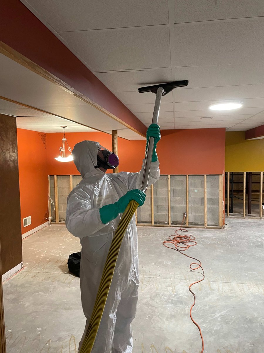 SMbyElitePA's tweet image. Soot from a fire can linger long after the flames are gone. 🏠 Let us help you restore your space with professional HEPA vacuuming for a thorough clean-up!  Your home deserves to feel fresh and safe again. ✨ #FireDamage #Restoration #ServiceMaster #SootCleanup