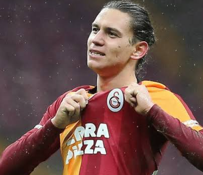 kingalexdesou10's tweet photo. Maç sonu Morais açıklama yapıyor;

"Bu adam Antalyalı değil ki bu adam fanatik Galatasaraylı."

😂😂

#Bodrumspor #Morais #TaylanAntalyalı #GSvBOD #GSvBDR https://t.co/kw90OIlSKp