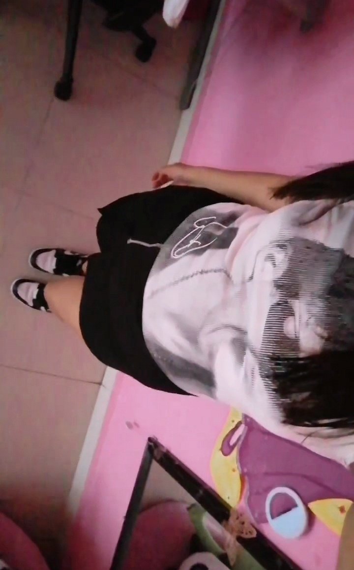 Tener la merch de <a href="/JosDice/">Jos Canela</a> significa ser cool y hacerse  notar✨