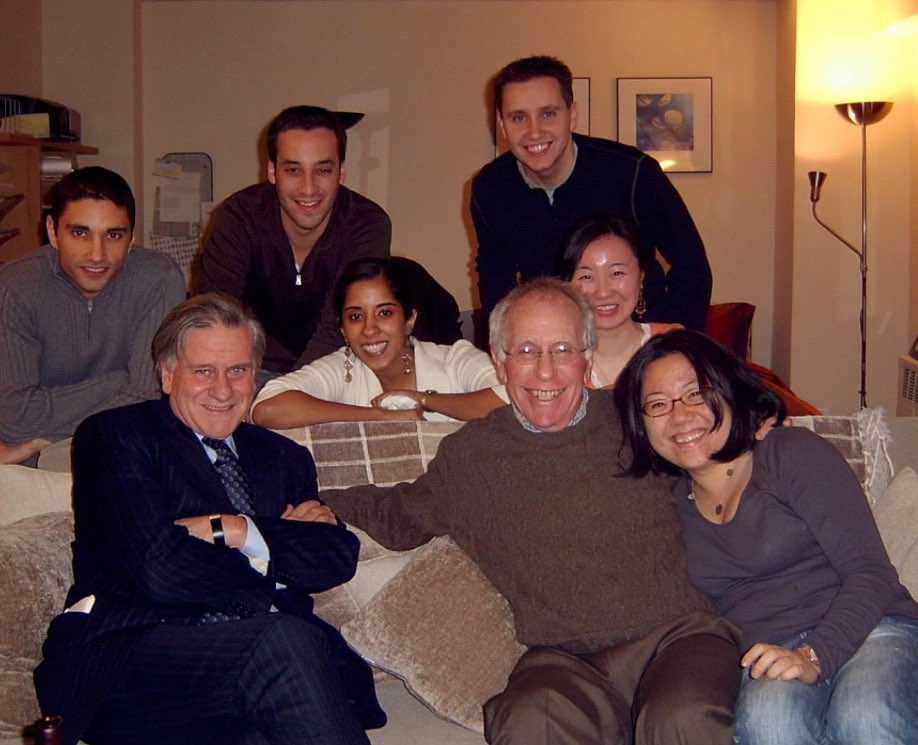 dranulala's tweet image. I generally try not to 👀 back, but when we do it w/an intention to reflect &amp;amp; introspect, it can be rewarding. 

This week marks my serving as 🫀faculty @MountSinaiHeart for 10 yrs. 

From my intern days in the CCU w/#ValentinFuster &amp;amp; @spinneymd to now -🙏🏽@DLBHATTMD - I am