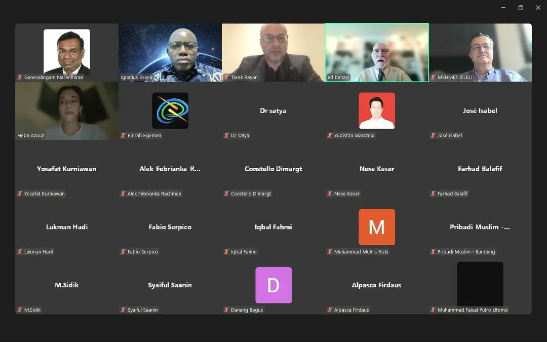 #Tricks_from the #Master with World's  best Neurospine Surgeons Prof. #Edward_Benzel and Prof. Mehmet Zileli .
Awesome discussion from Heba Azooz and #Rayan_Tarek.
To change a system, invest in Education &amp; Research.