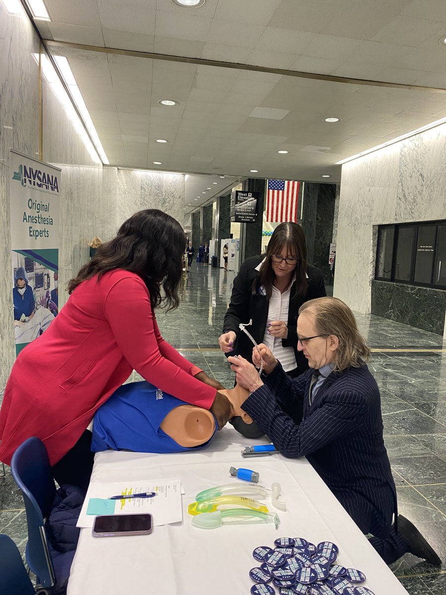 Thank you to all of the CRNAs who joined #NYSANA in Albany last week for our Advocacy Day! A special thank you to @karinesreyes87 and @senatorcooney, our bill sponsors.

You can still contact your representatives and make your voice heard: loom.ly/q7FK6GQ