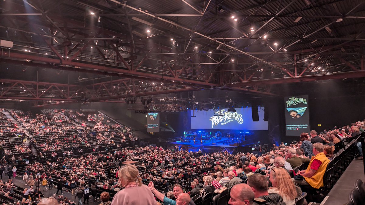 Early Birthday treat. I hope the martians are friendly 👀

#TheEveOfTheWar