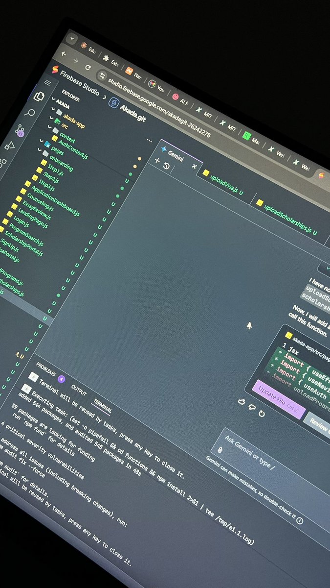 iamdebolax's tweet image. Vibe coding a Startup MVP, testing the #FirebaseStudio #Gemini #Google