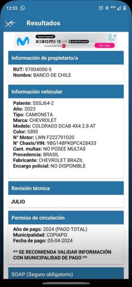 La_Josce's tweet photo. Ejecutivo o Cliente del @bancodechile arrastró a Perrito y tuvo el descaro de no importarle que lo grabaran… van a estar en el tremendo lío por tener la camioneta a su nombre. https://t.co/E7K8cZvtoP