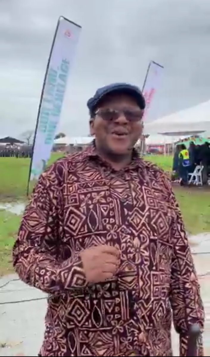 Hopewell Chin’ono tweet media