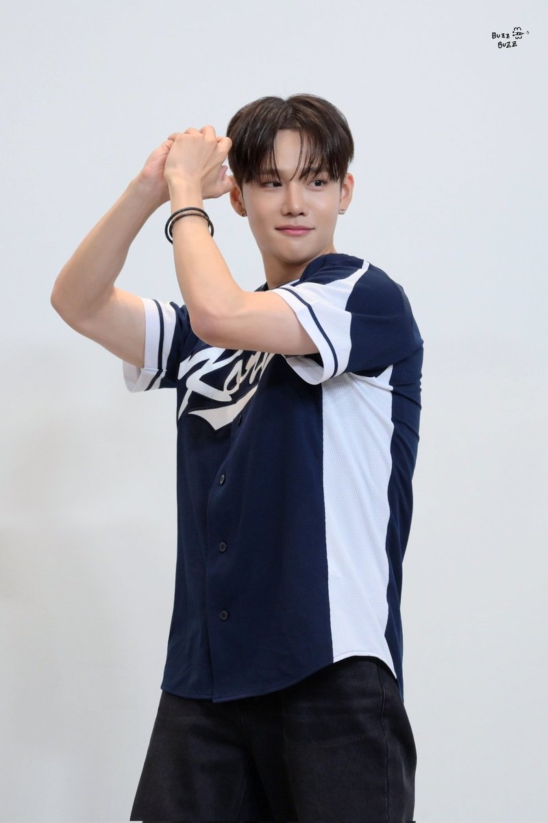 BuzzBuzz0226's tweet photo. 250418
⚾
#승훈 #김승훈 #SEUNGHUN #CIX #씨아이엑스 #승훈이편 #별같이빛나는승훈 #오늘의승훈 https://t.co/cJhMjfTULE