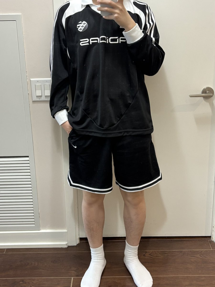 Theeeooo tweet media