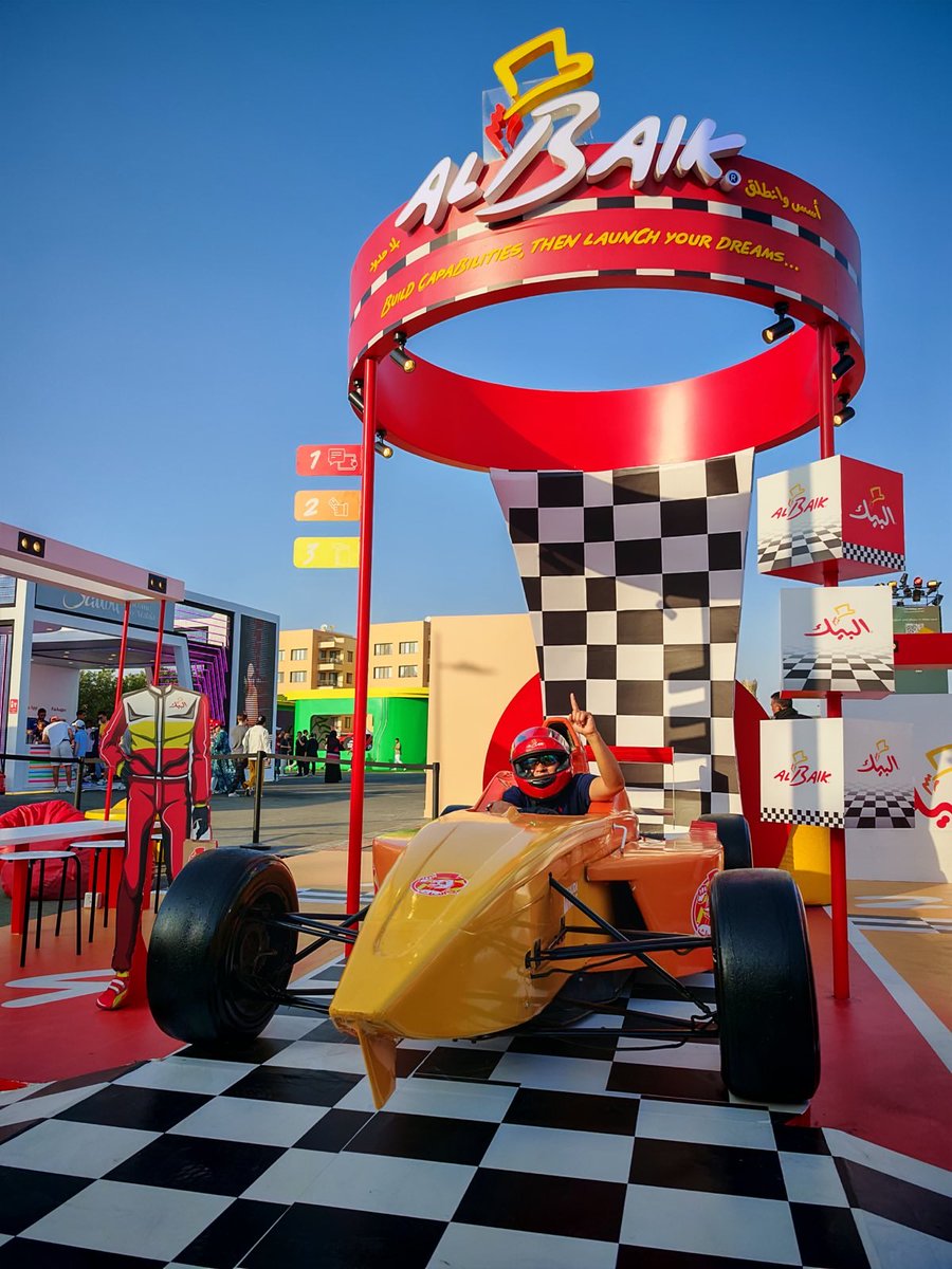 الحماس مو بس على المضمار 🏎
زورونا في الـ #فورمولا1 والتقطوا لأبنائكم أجمل الذكريات كأبطال السباق 🚦🏁
#اسس_وانطلق_بلا_حدود
📍maps.app.goo.gl/RSFH3CZRCRdnqA…