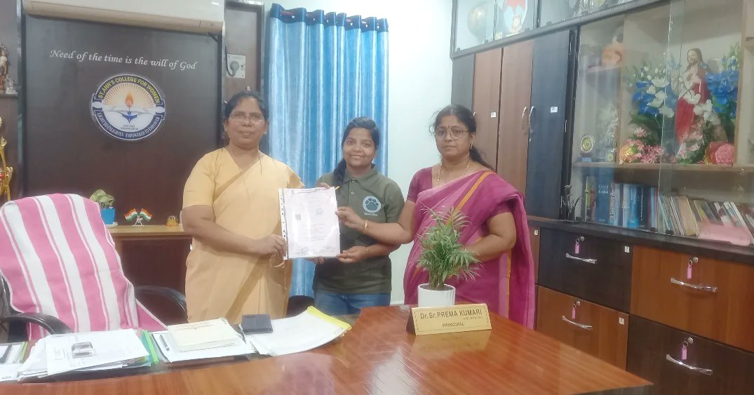 greencomrades's tweet photo. We were thrilled to conduct an impactful awareness session and launch an e-waste collection drive at St. Ann’s College! With growing concerns over electronic waste and its hazardous effects. 
#EWasteAwareness #JoinTheHunt #RecycleResponsibly #GreenCampus #Edrive2025 #GreenWaves https://t.co/WBDPae6yvP
