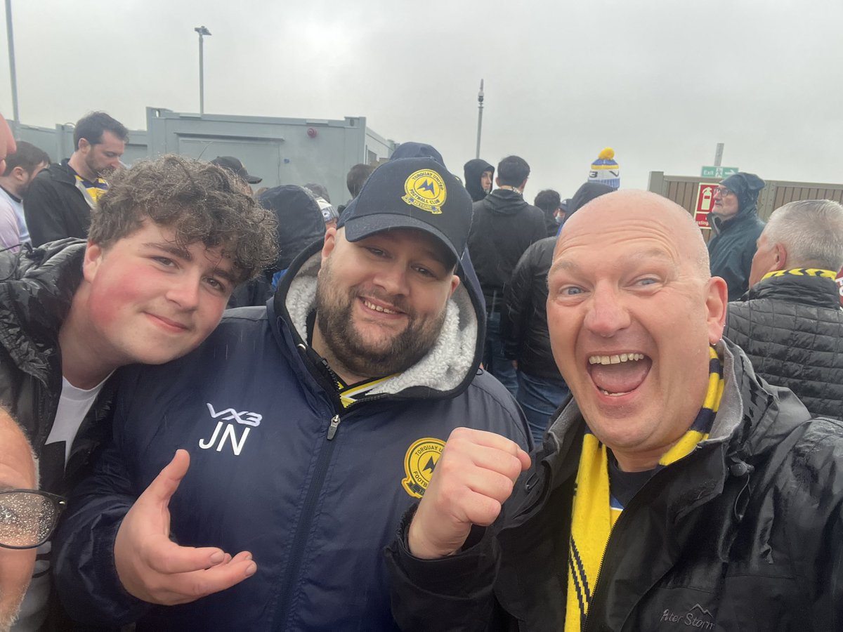 alanjwills's tweet photo. Truro (A) - 100% record against those from over the bridge. Gulls are going up ole ole!
@TUFC1899 @NatObsPod @TalkingTorquay @TORQUAYTALK #TUFC #COYY #DHAS https://t.co/cQmWZ5owEr