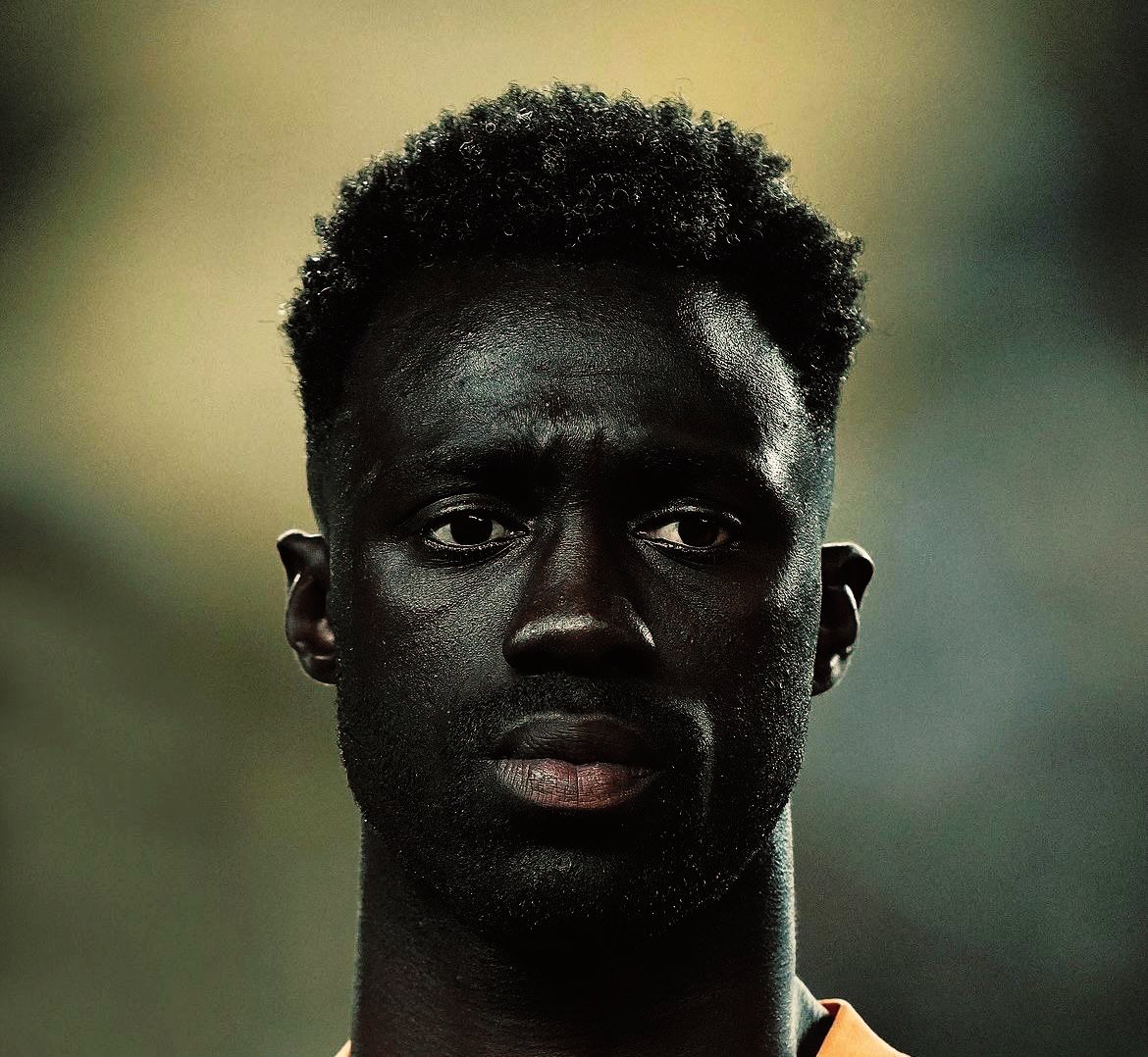 "Şüphesiz ki; onların yüzlerine bir nur tahsis ettik."