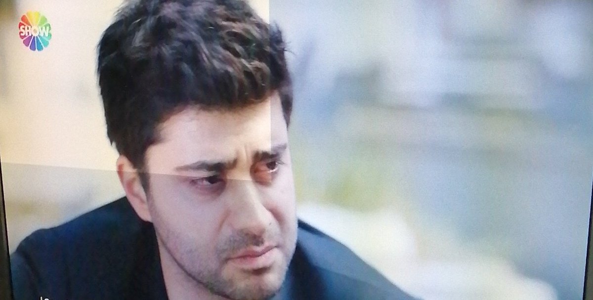 #KızılcıkŞerbeti
Fatih o 2 saniyelik ağlayıș neydi, ben ağlamaya bașladığimda kendimi durduramiyorum