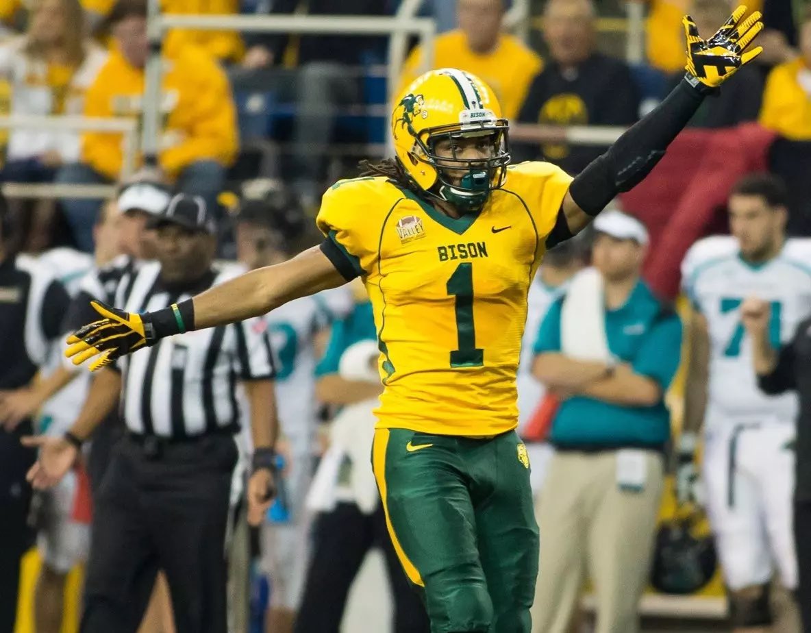 Desmond Palmer (@desmondpalmer19) on Twitter photo #AGTG After a great visit today and a great conversation with <a href="/CoachTimNDSU/">Tim Polasek</a> i’m very blessed to say that i’ve received an offer from <a href="/NDSUfootball/">NDSU Football</a>. Thank you to <a href="/CoachWillJ1/">Will J</a>, <a href="/DavidWienke15/">David Wienke</a>, <a href="/MisterLilly/">Patrick Lilly</a>, and <a href="/TheRealMarcWill/">Marcus</a> for showing all the love.
<a href="/NPCoachRalph/">Kyle Ralph</a> #AGTG After a great visit today and a great conversation with <a href="/CoachTimNDSU/">Tim Polasek</a> i’m very blessed to say that i’ve received an offer from <a href="/NDSUfootball/">NDSU Football</a>. Thank you to <a href="/CoachWillJ1/">Will J</a>, <a href="/DavidWienke15/">David Wienke</a>, <a href="/MisterLilly/">Patrick Lilly</a>, and <a href="/TheRealMarcWill/">Marcus</a> for showing all the love.
<a href="/NPCoachRalph/">Kyle Ralph</a>