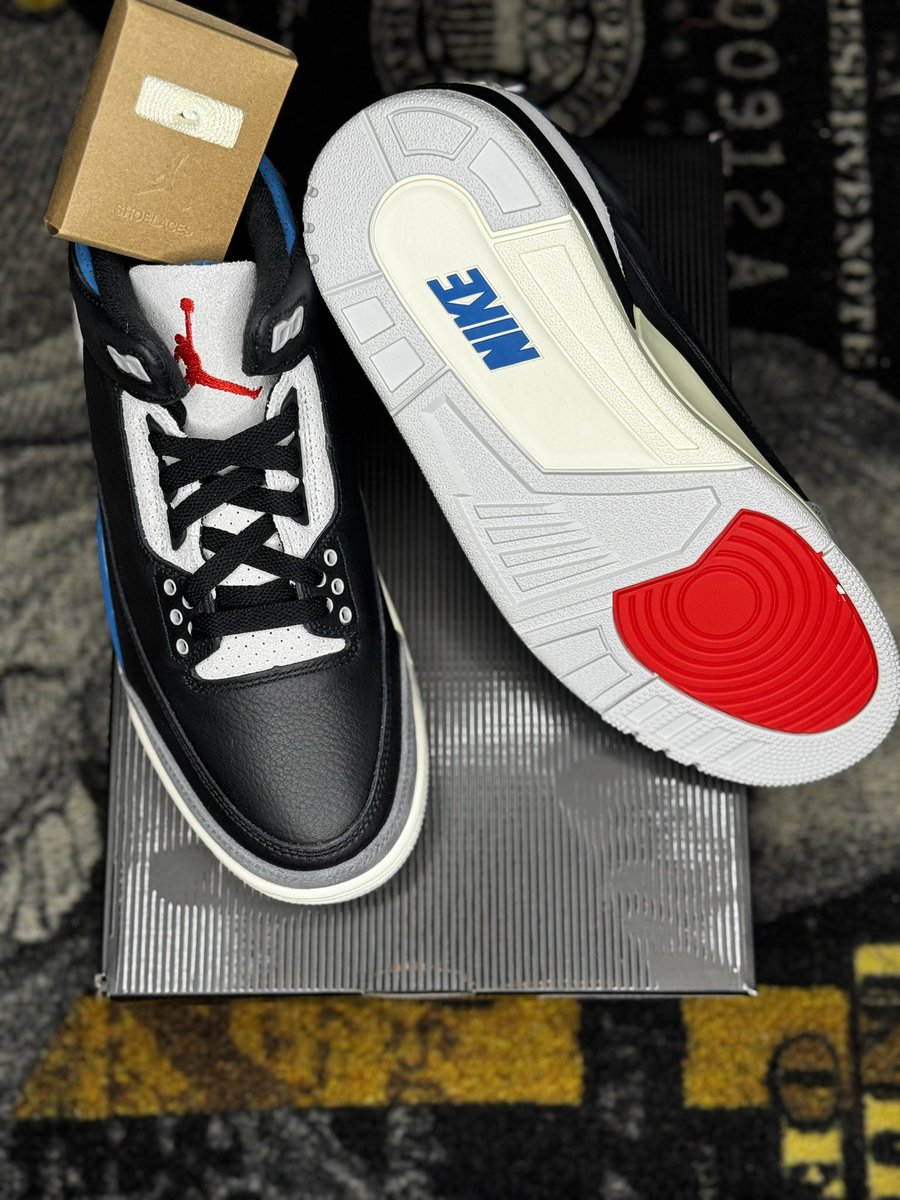 JETLifeP's tweet photo. May 30th came early #nike #jordan3 @Nike @Jumpman23 https://t.co/AEVGcfQKOj