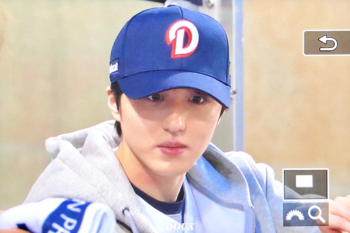 doux_cn's tweet photo. 250418 
두산뽀이🩵
#찬희 #강찬희 #CHANI #SF9 https://t.co/qiJuPRHnDB