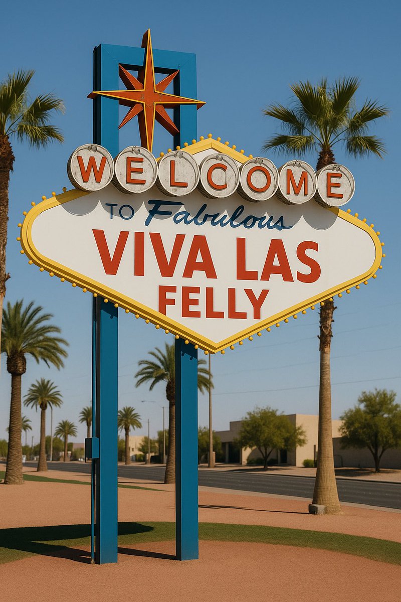 FostersFelly's tweet photo. #VivaLasFelly https://t.co/aLaUyU1enz