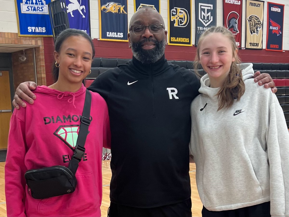 MNDiamondElite1's tweet image. Happy Birthday Liv! @livvlup
Hope you enjoy your day! Shine Bright Like A Diamond.
@CoachTifff @Desmondw73
@MNDiamondElite1
#WeOverMe
#CommitToIt
#Diamond4Life