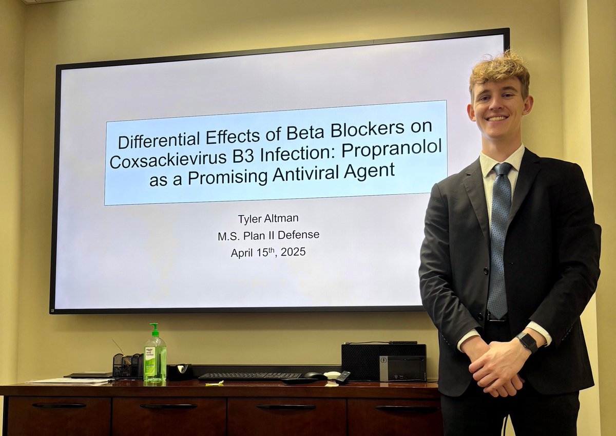 🎉Congrats to Tyler Altman for the defense of his MSc thesis entitled "Differential Effects of Beta Blockers on Coxsackievirus B3 Infection: Propanolol as a Promising Antiviral Agent." Tyler was co-advised by Drs. Kim Caldwell and Jon Sin.