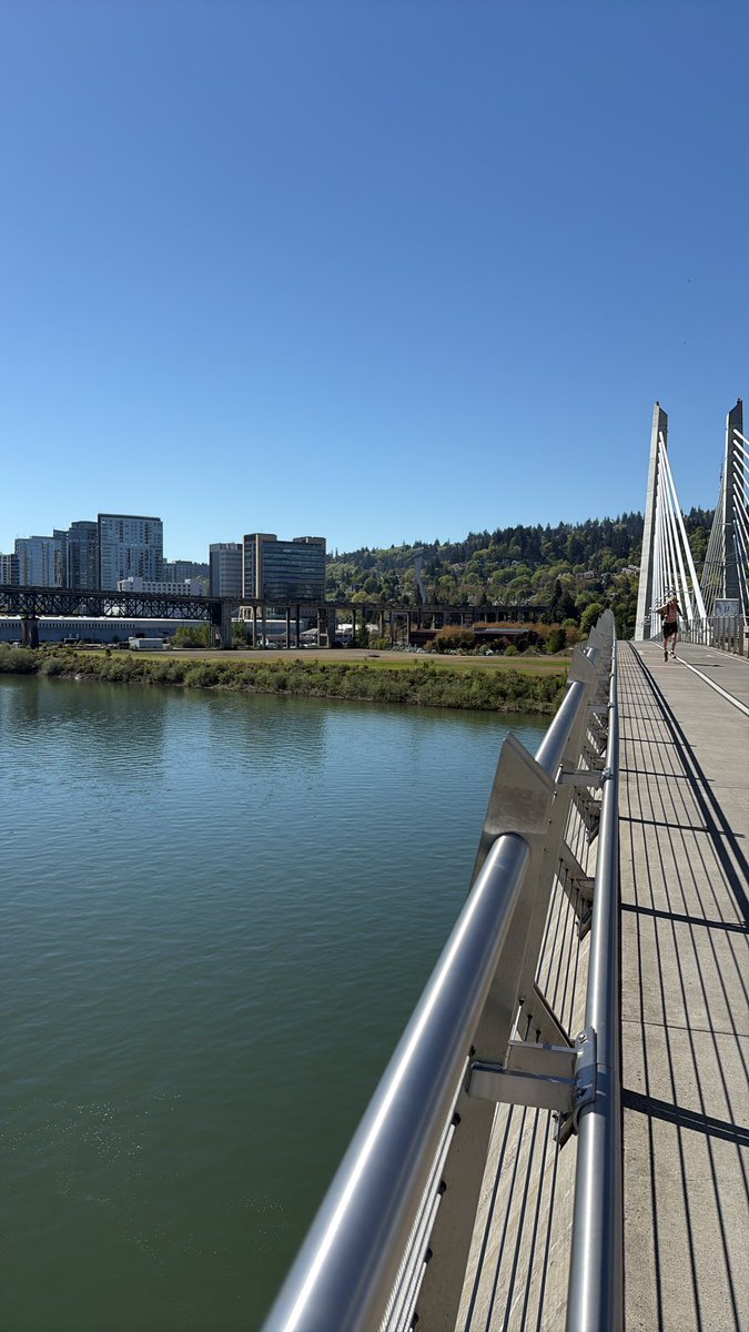 smittyszn10's tweet photo. On a walk at lunch to the new @MLB Portland potential stadium.. how in the world are they gonna fit a stadium here ๐๐ #MlbToPortland https://t.co/CTv9N80frl