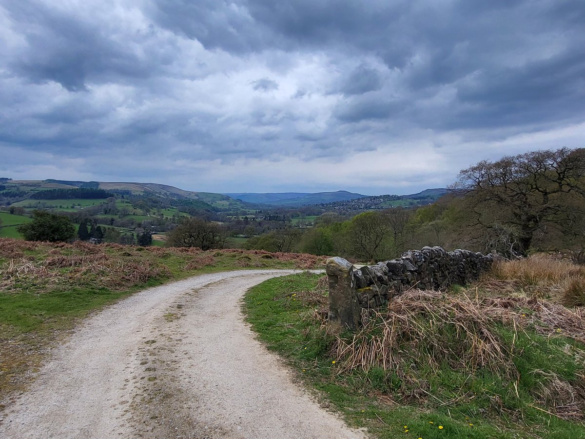 Dazhit1967's tweet photo. Nice walk around Peak district Derbyshire https://t.co/m2JOvl6GrL