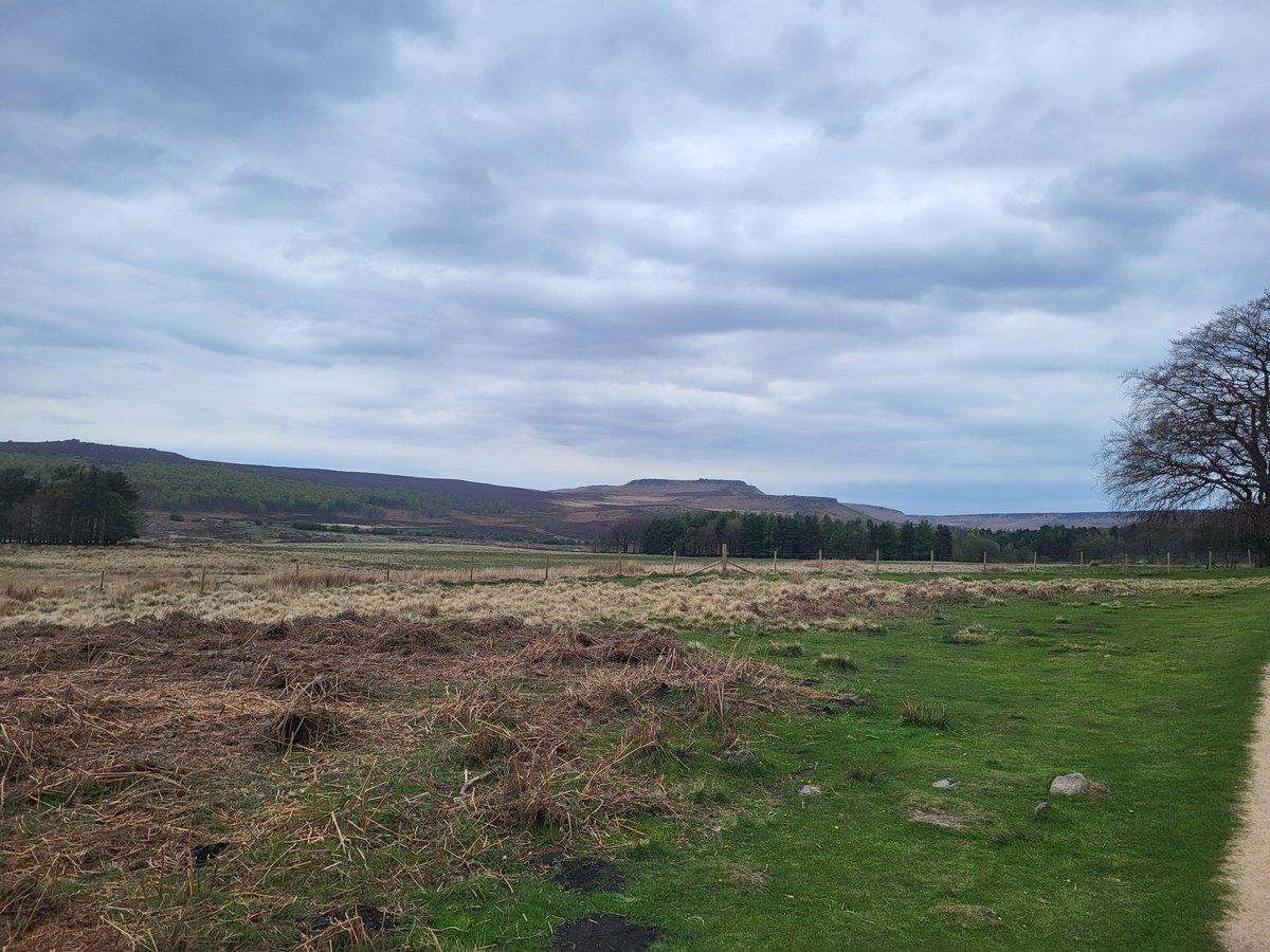 Dazhit1967's tweet photo. Nice walk around Peak district Derbyshire https://t.co/m2JOvl6GrL