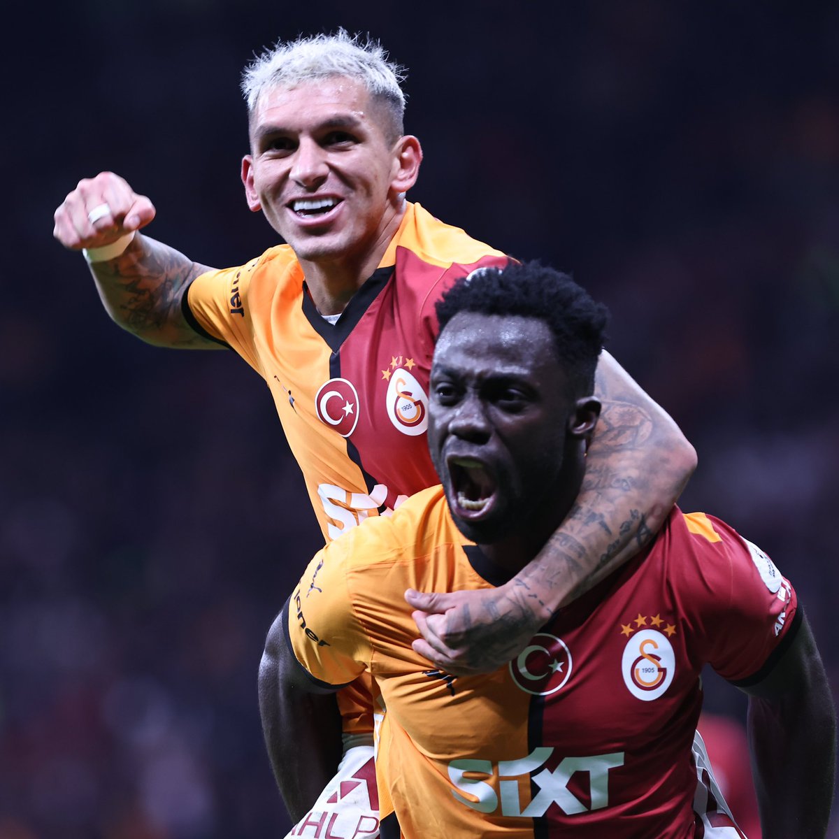 👊🏻 Yalınızı, yapınızı, kukla fenerasyon ve kurullarınızı üst üste koyup 25. şampiyonluğu söke söke alacağız!