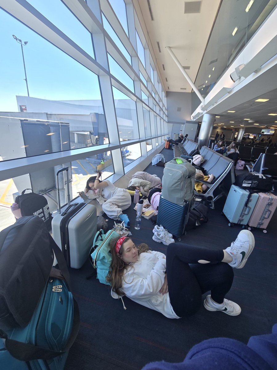 MmeMarsala's tweet photo. Two days in to our trip and we are already tired! https://t.co/iQLcZd1fwQ