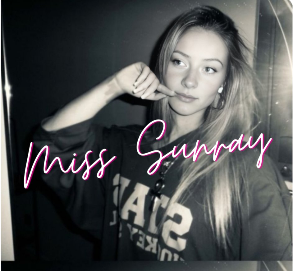 MissS96456's tweet photo. „Ich lebe den Lifestyle, von dem du nur träumen darfst.
Deine Aufgabe? Dafür zu zahlen. Kein Wenn, kein Aber.
Ich will mehr – und du wirst liefern.“
#LuxuryFindom #PayForMyLifestyle #PrincessNeedsCash https://t.co/gHAORzH4YV