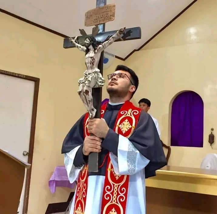 Into your hands lord I commend my spirit.