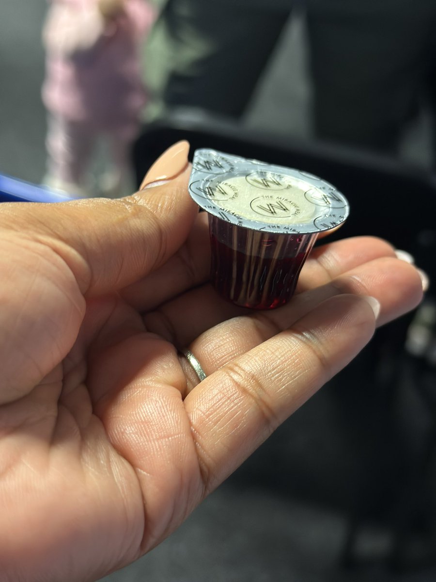 PuseSkhao's tweet photo. A glimpse of my Easter Friday, wholesome and Sacred. Imagine being saved by Love and being claimed by Blood. God is too good man! #GreatFaith #Communion #RememberChrist https://t.co/CLtL5ZxzTf
