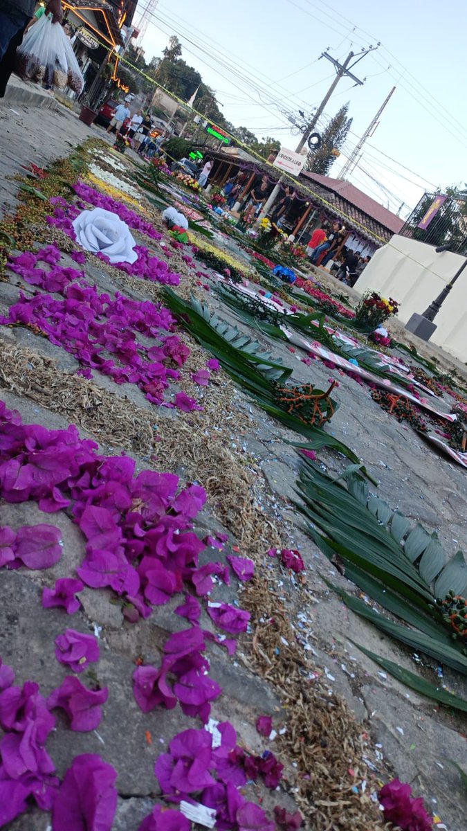 VisitAtaco's tweet image. Ataco te espera en esta Semana Santa! Acompáñanos en las festividades.