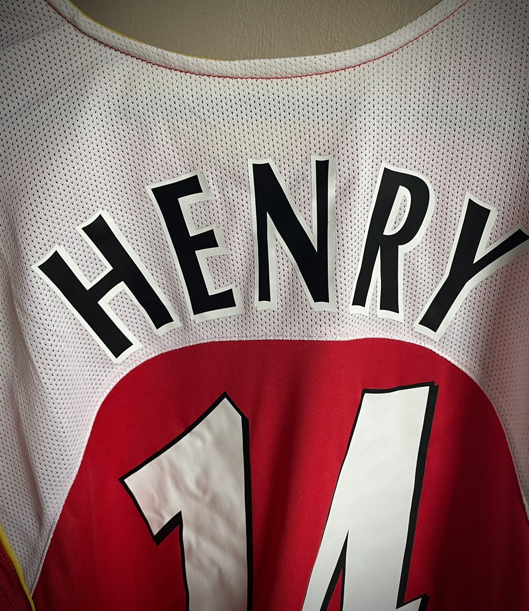 moga_sb1's tweet photo. 🔴CAMISA RETRO ARSENAL 

1️⃣4️⃣HENRY 🇫🇷

🔥Tallas S-M-L🏴󠁧󠁢󠁥󠁮󠁧󠁿

📍Contraentrega Barranquilla y Soledad
 
✈️Envíos a Todo El País🇨🇴

📲3243218046📲 https://t.co/CMiLBIKcZV